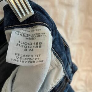 Lee riders straight leg relaxed fit jeans size 8M preowned excellent condition